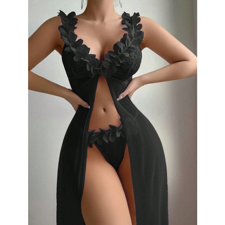 Elegant Floral Appliqué Lingerie Set – Romantic & Dreamy